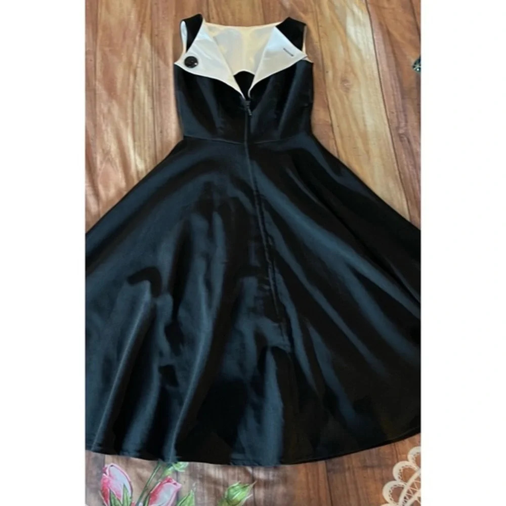 Jazmin Circle Black Swing Dress from Bettie Page (Tatyana) - Picture 10 of 13